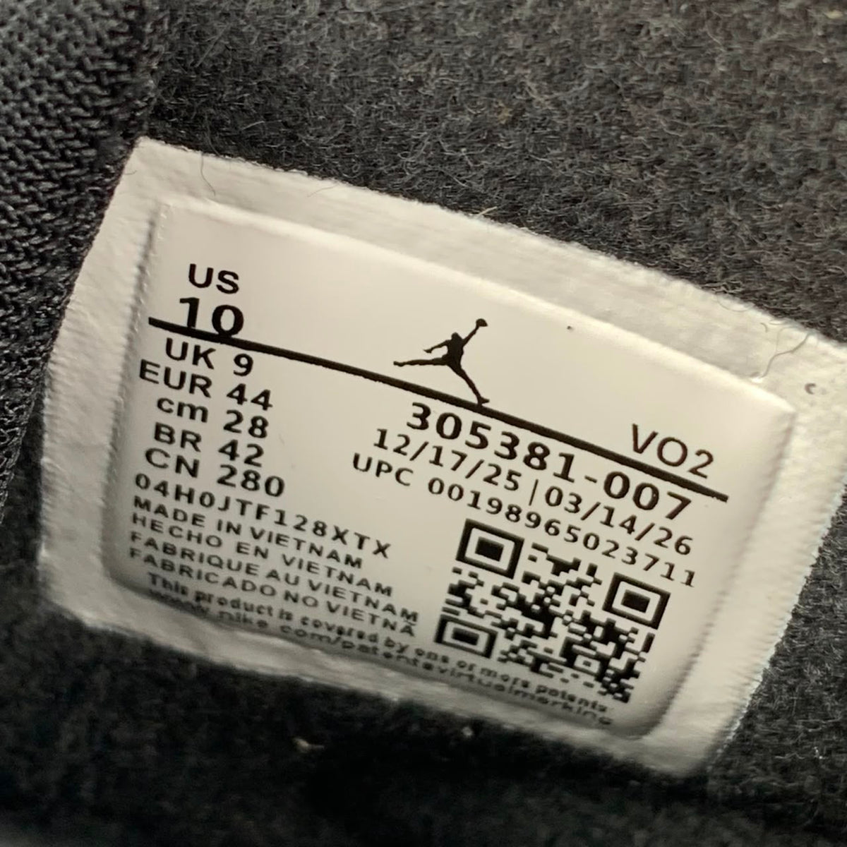 Air Jordan 8 Retro 'Chrome' 2026