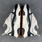 Dior B22 'White Black Gum'