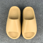 Yeezy Slides 'Desert Sand'