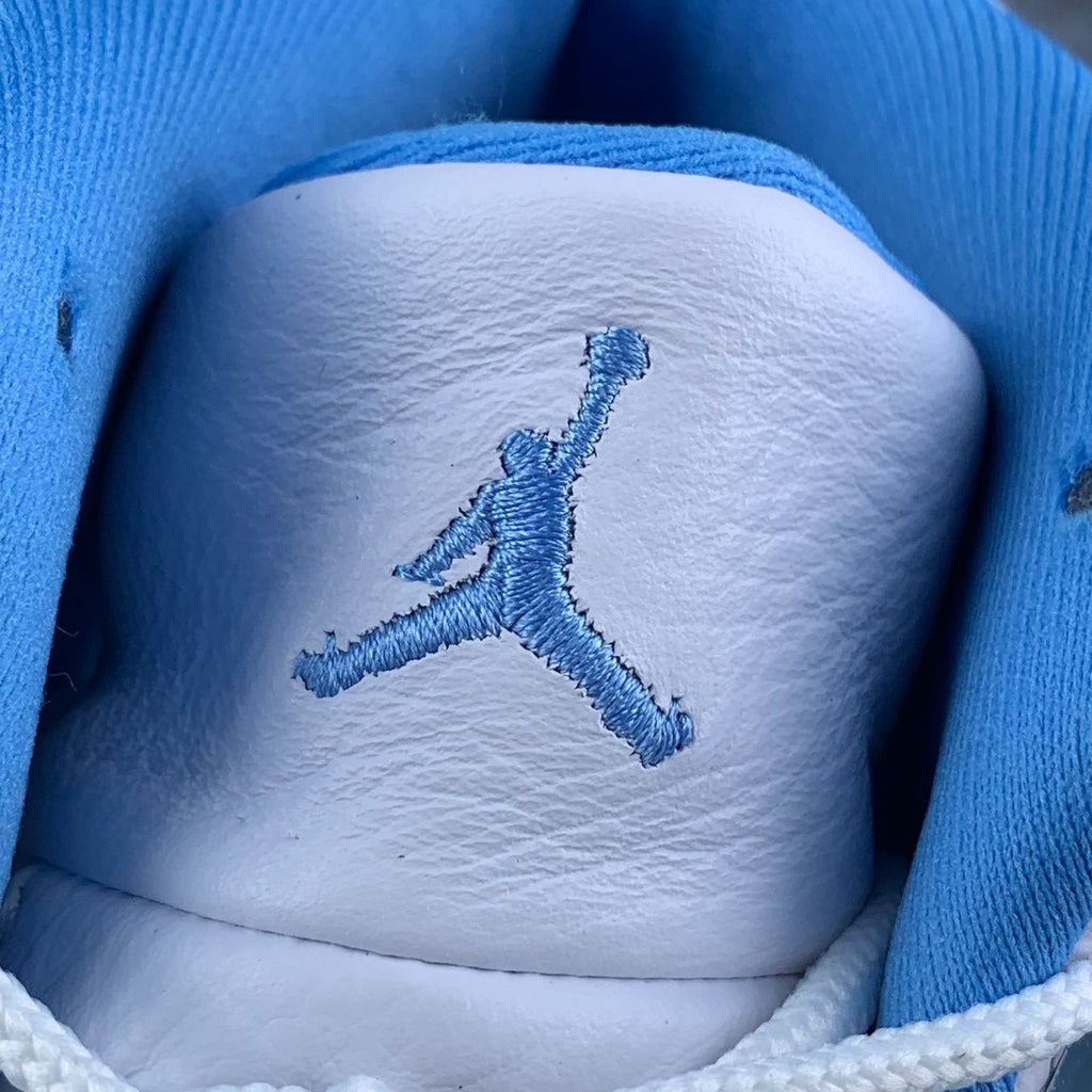 Wmns Air Jordan 12 Retro 'UNC'
