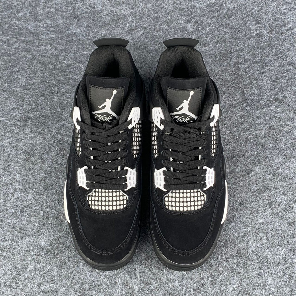 Air Jordan 4 Retro 'White Thunder'