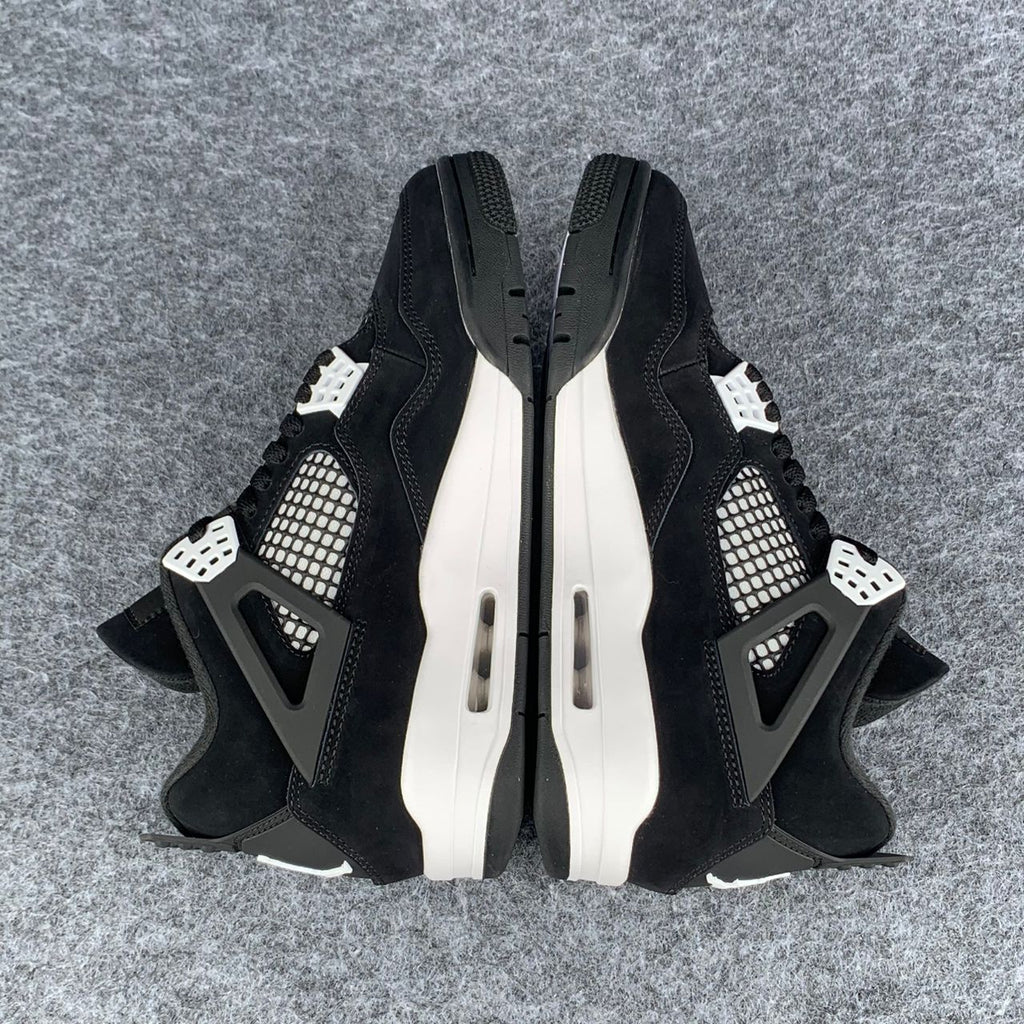Air Jordan 4 Retro 'White Thunder'