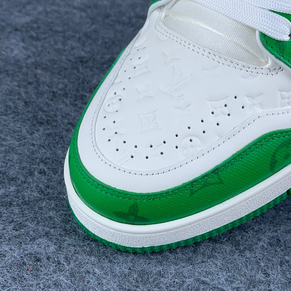 LV Trainer Low '#54 Signature - Green White'