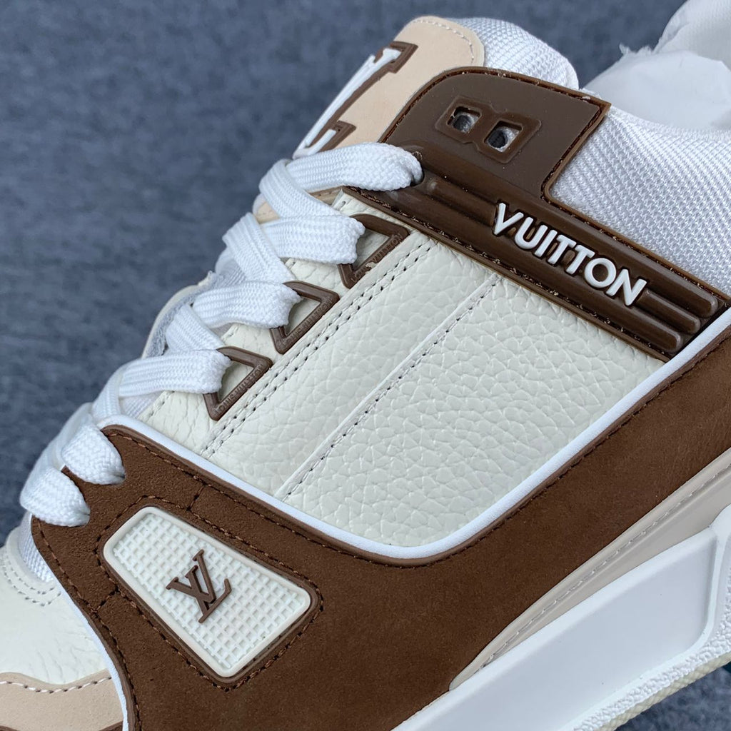 LV Trainer 'Mocha'