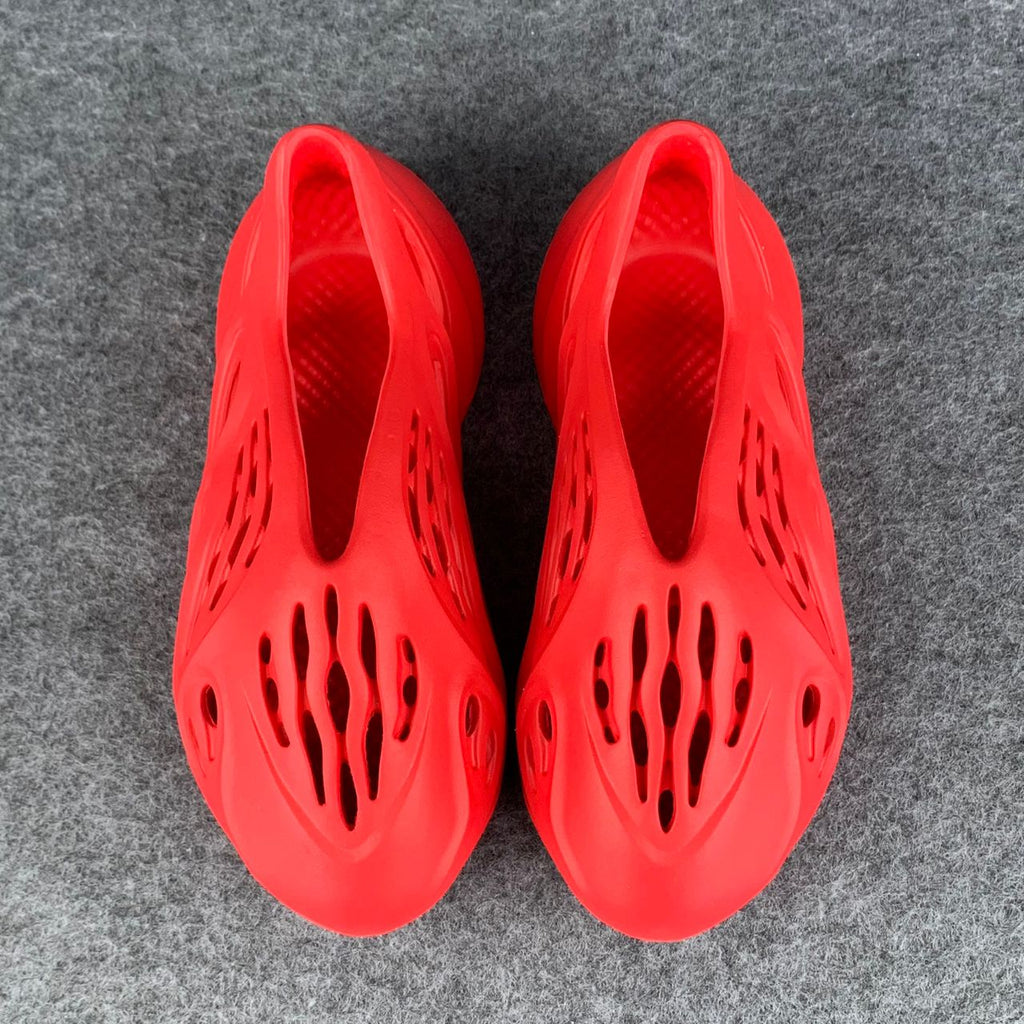 Yeezy Foam Runner 'Vermilion'