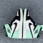Air Jordan 1 Retro High OG NRG 'Igloo'
