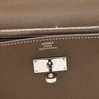 Epsom Kelly Wallet To Go Etoupe