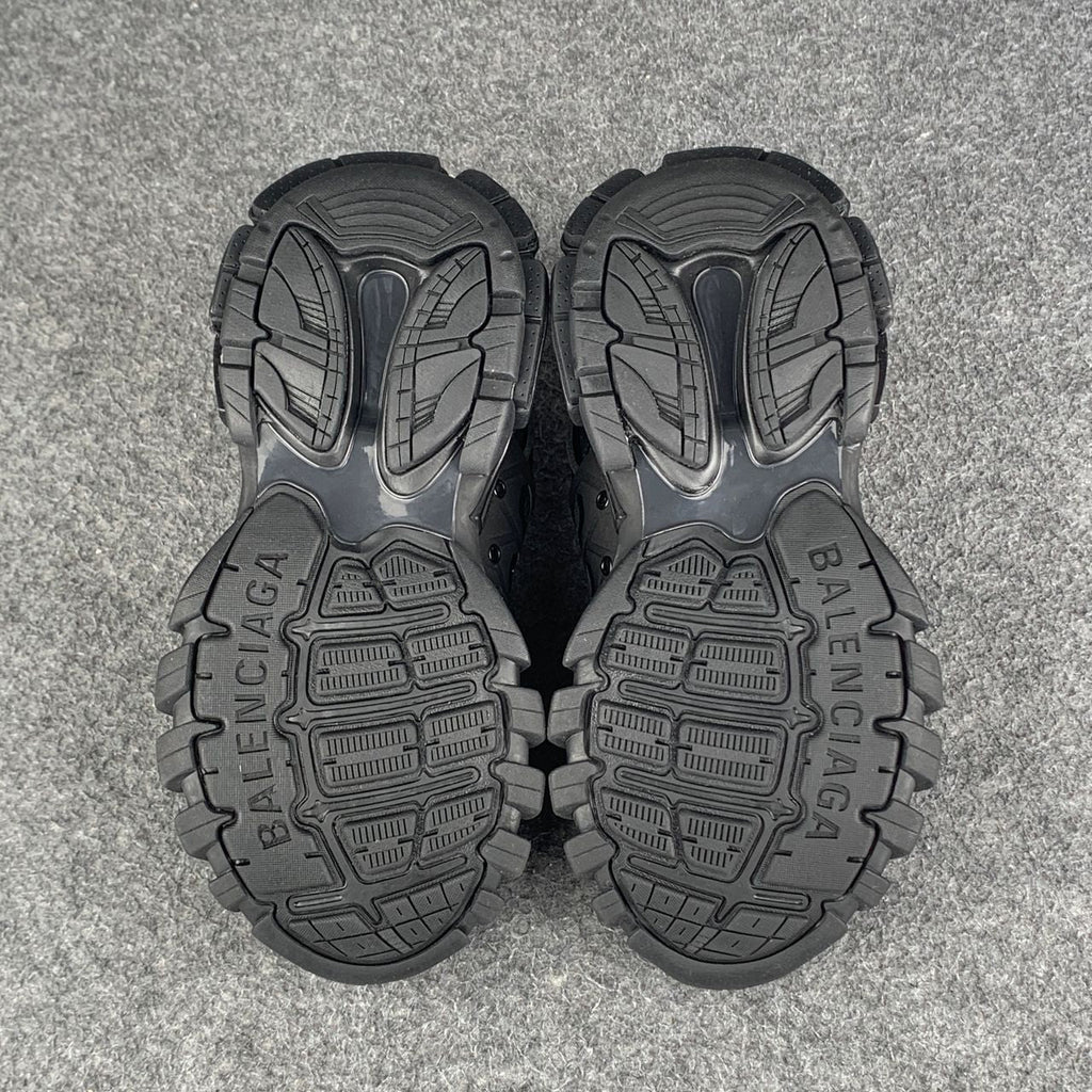 Balenciaga Wmns Track Trainer 'Triple Black'