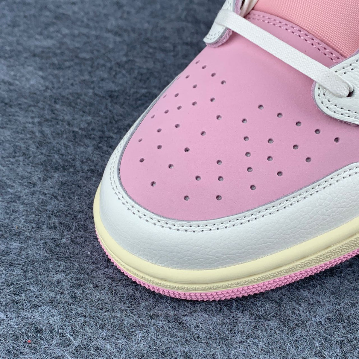 Travis Scott x Air Jordan 1 Retro Low OG 'Tropical Pink'