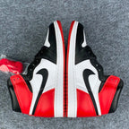 Air Jordan 1 Retro High OG 'Black Toe' 2016