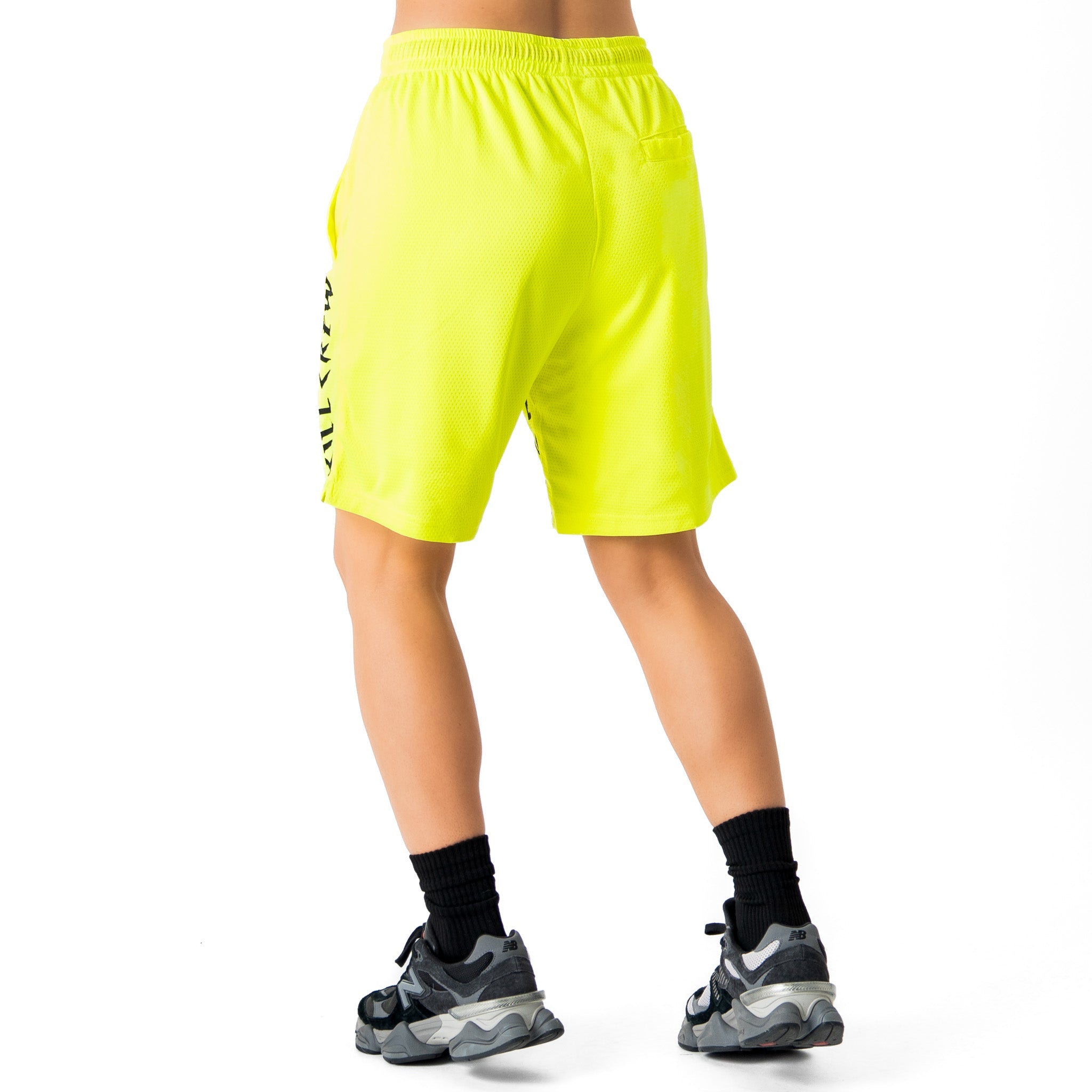 RELAXED CUT SHORTS FLAME - NEON YELLOW / BLACK