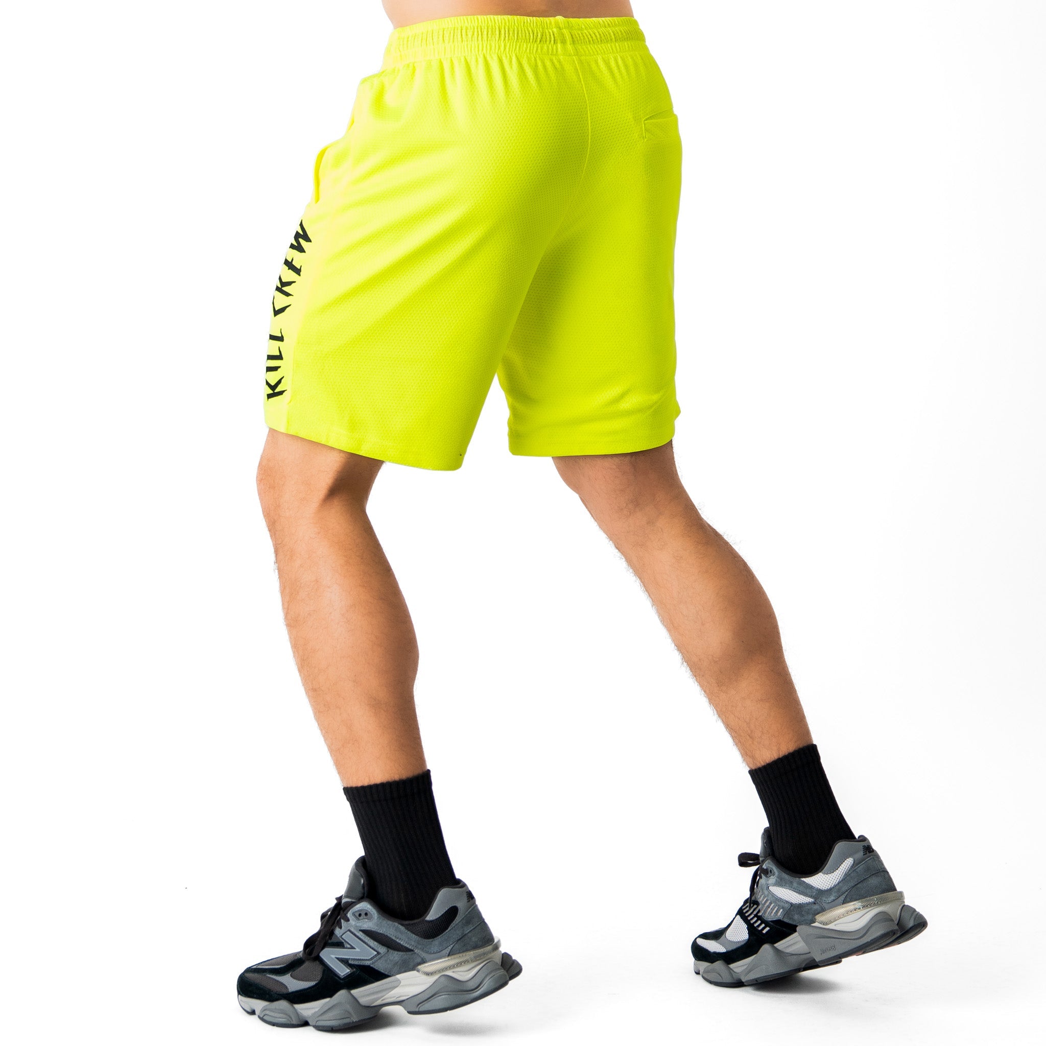 RELAXED CUT SHORTS FLAME - NEON YELLOW / BLACK