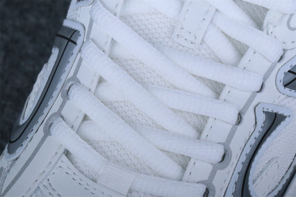 Dior B30 'White'
