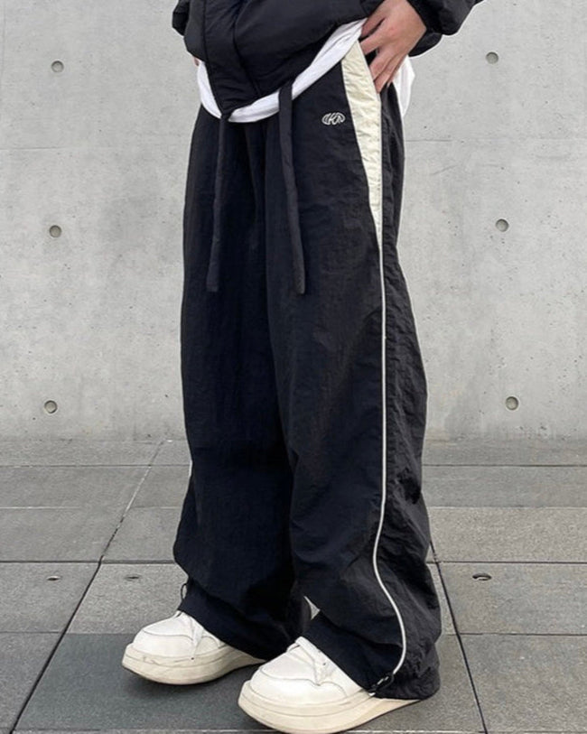 THE NYLON TRACK PANTS Main Image
