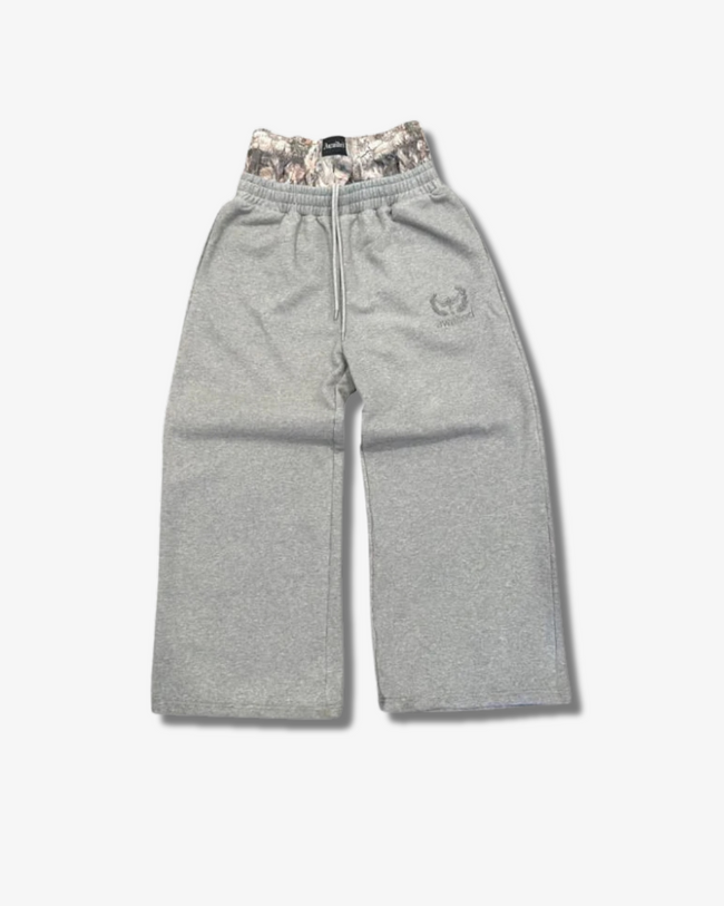 THE SAG SWEATS Hover Image