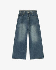 THE STRAIGHT FADED JEANS