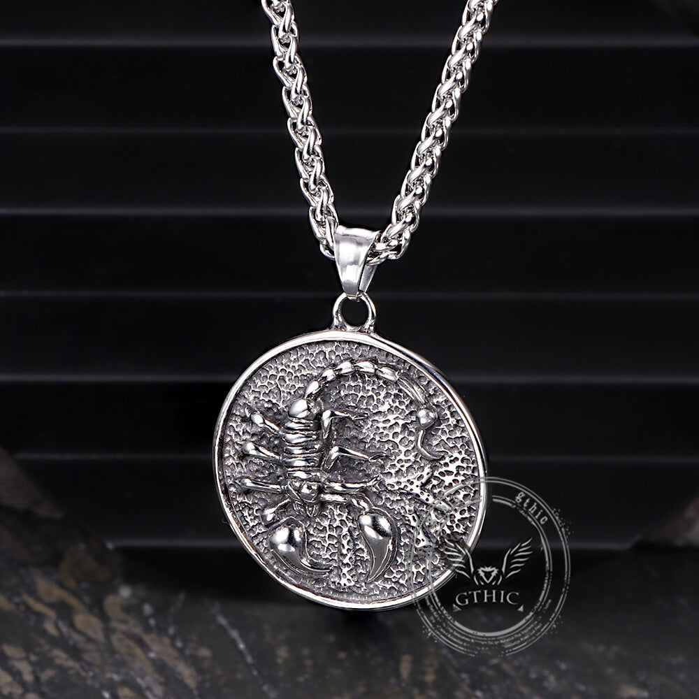 Retro Scorpion Stainless Steel Animal Round Pendant
