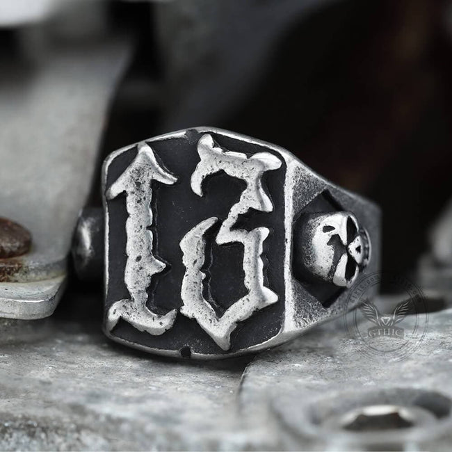 Vintage 13 Stainless Steel Skull Ring Hover Image